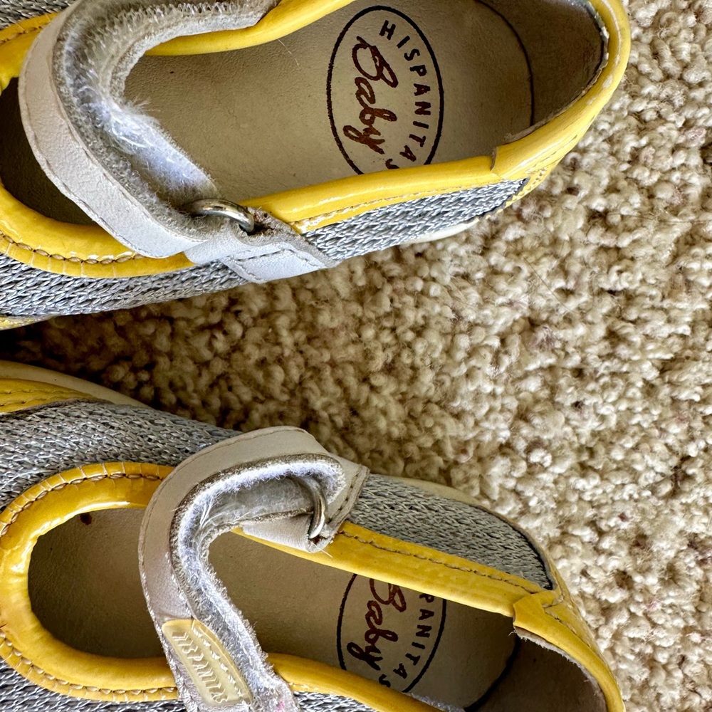 Baby shoes - Picture 3 of 4
